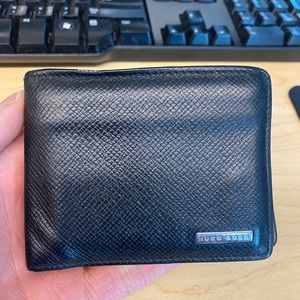 Hugo Boss Men’s wallet - gently used!